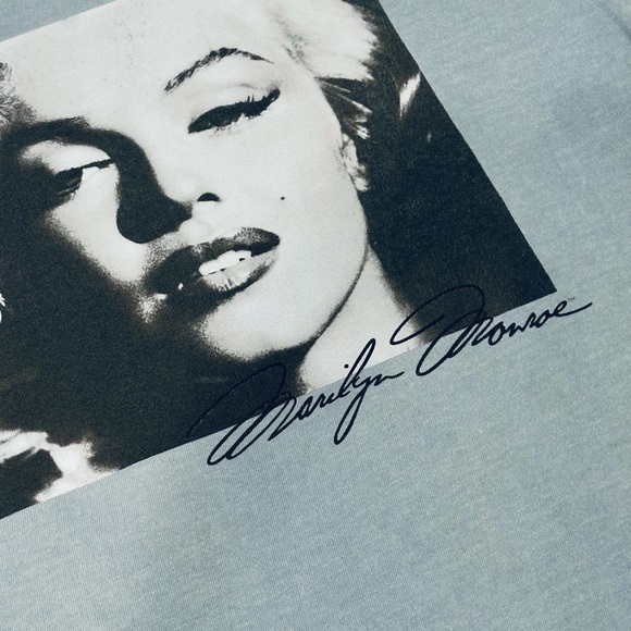 👕🎬 MARILYN MONROE VINTAGE 90s Graphic Tee | Blue-Gray Glam Print Women’s Size S - Picture 3 of 4